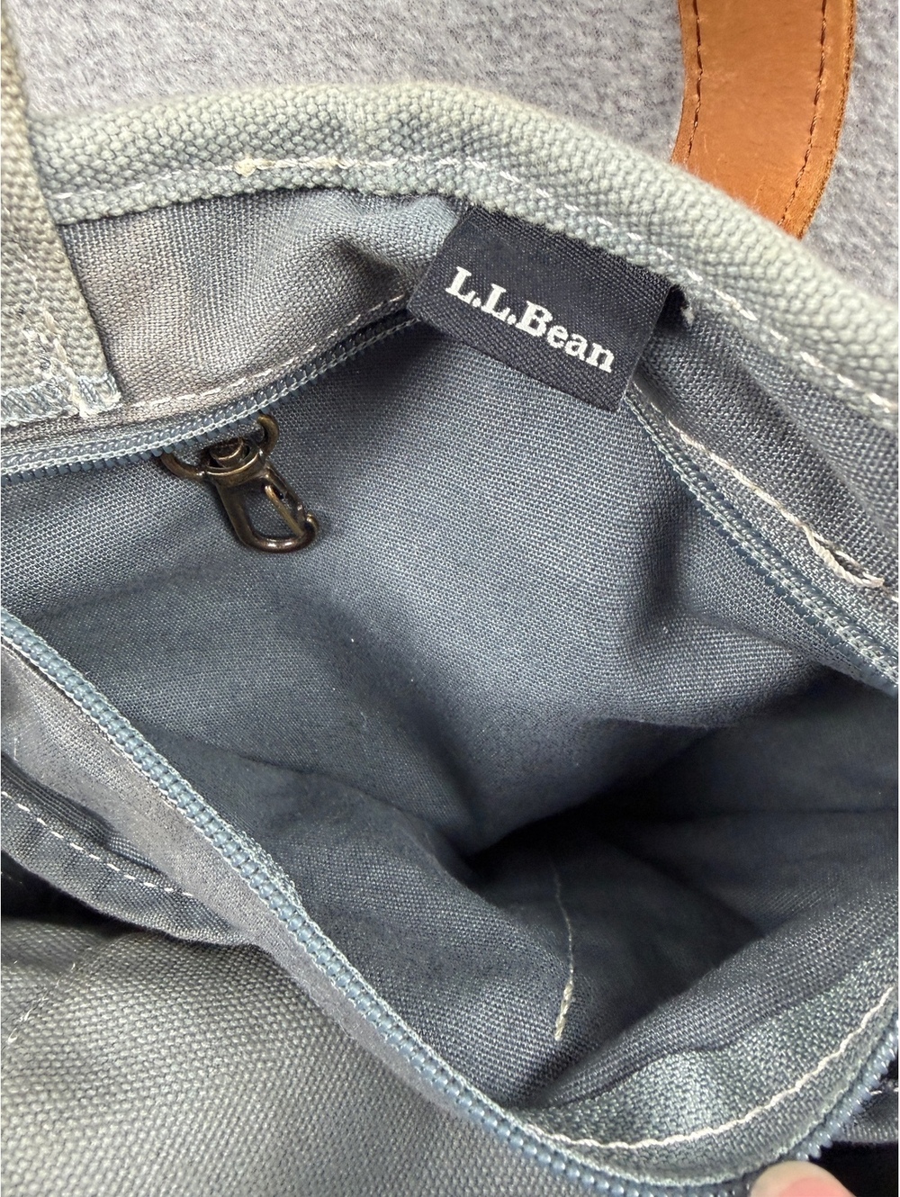 L.L.Bean Canvas Boat and Tote Bag Leather Trim Buckle Shoulder Carryall - Picture 14 of 14